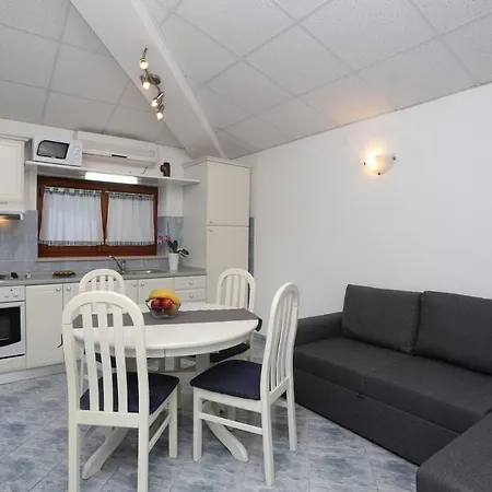 Emilia Apartament *